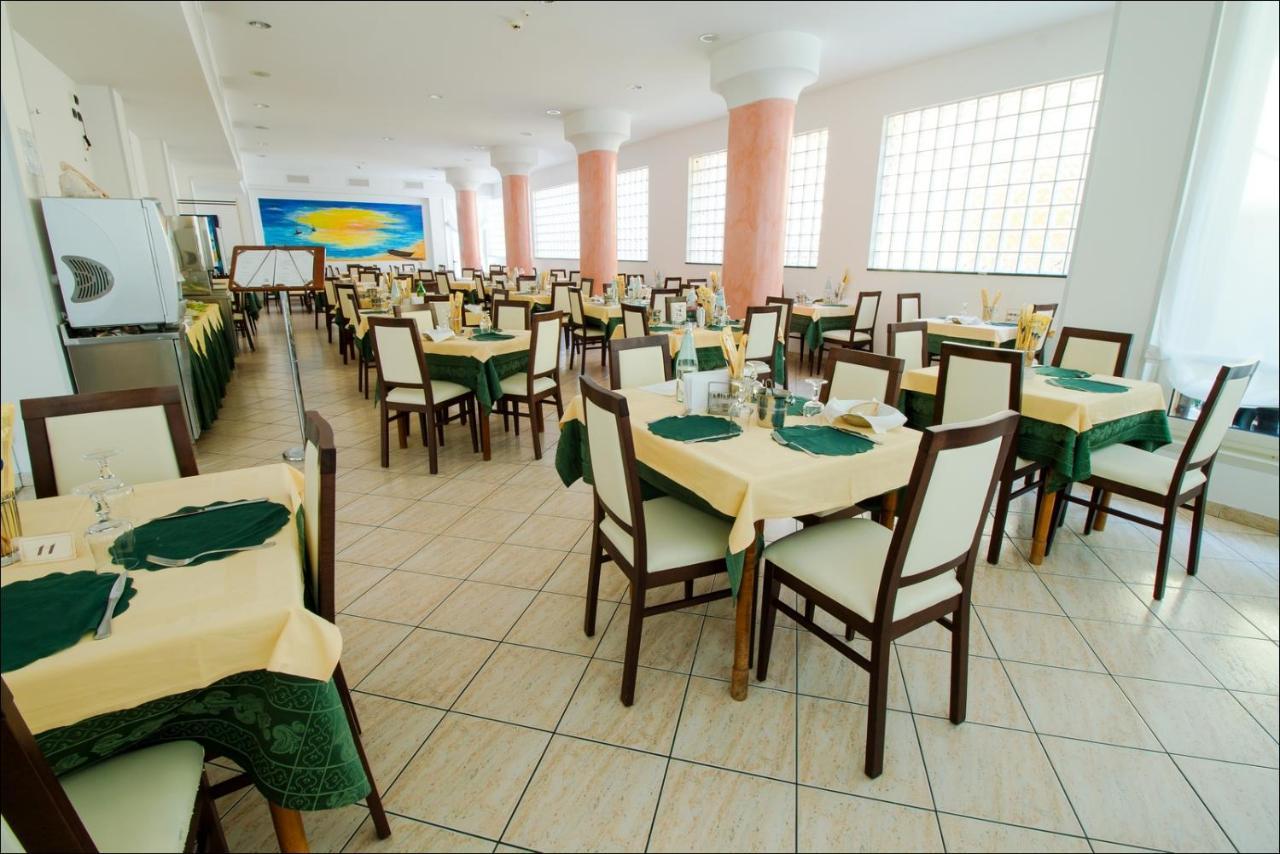 Hotel Belfiore Misano Adriatico Εξωτερικό φωτογραφία