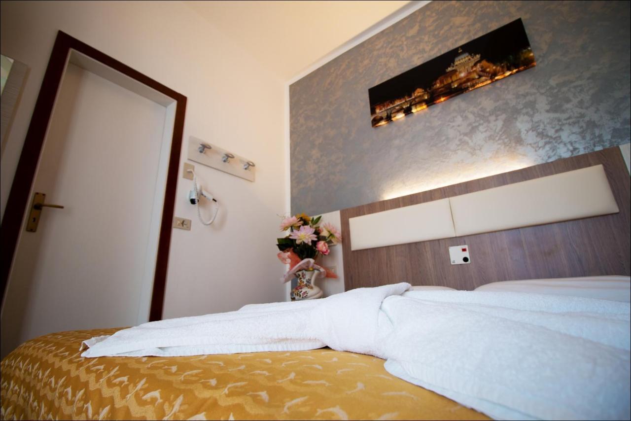 Hotel Belfiore Misano Adriatico Εξωτερικό φωτογραφία